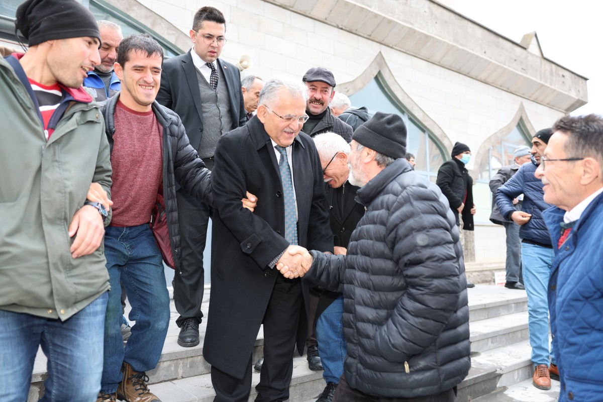 BAŞKAN BÜYÜKKILIÇ, İLDEM ESNAFINI ZİYARET ETTİ