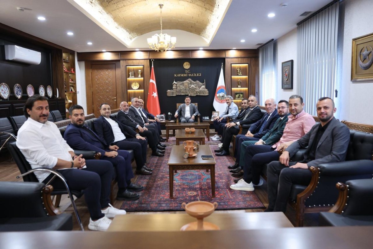 İLHAN PARLAK VE KOTONGO İLE YOLLAR AYRILDI 
